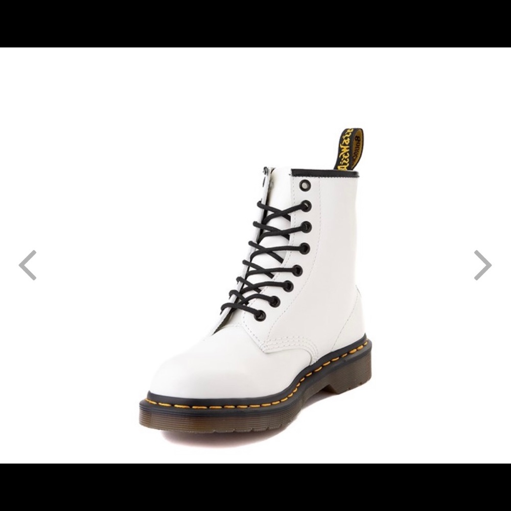 Dr. Martens 1460 8-Eye Smooth Boot - White